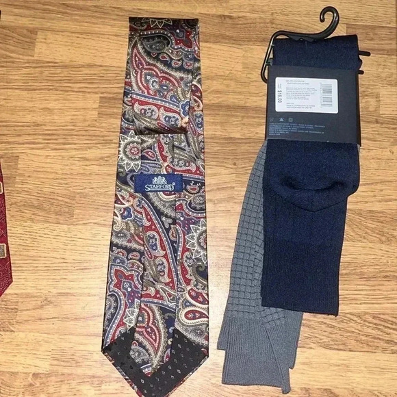 🆕 Marc Anthony Socks and Stafford Tie - Picture 3 of 3